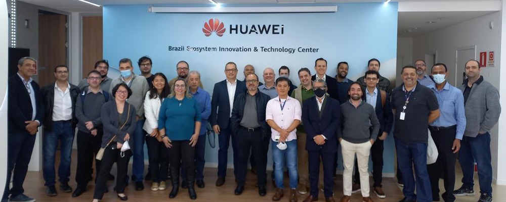 equipe da Prodam na Huawei