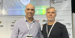 André Meireles e Silvio Ribeiro durante o congresso